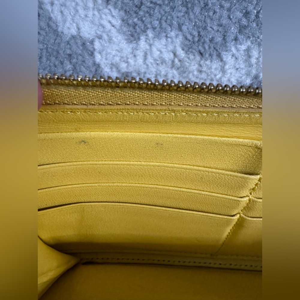 Rare Celine zip around wallet black and yellow - Picture 10 of 12